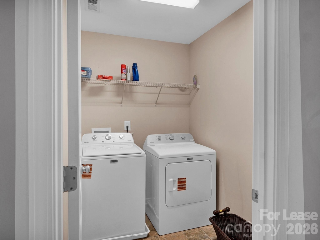 1401 Hammond Drive - Photo 19
