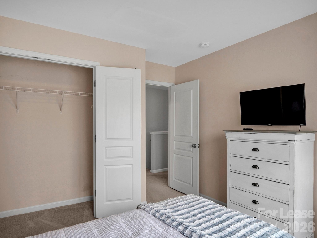 1401 Hammond Drive - Photo 31
