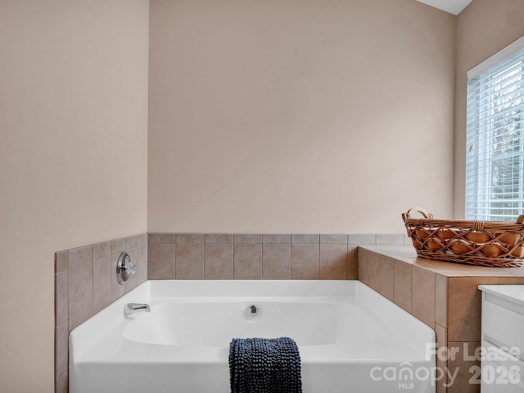 1401 Hammond Drive - Photo 25