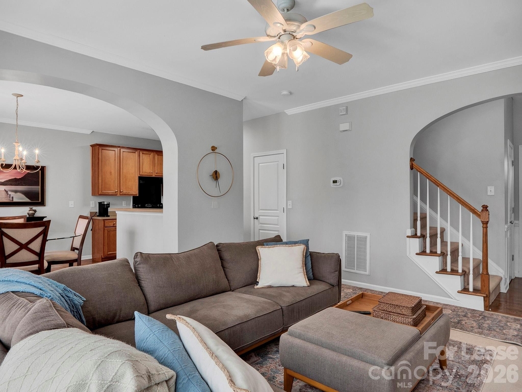 1401 Hammond Drive - Photo 7