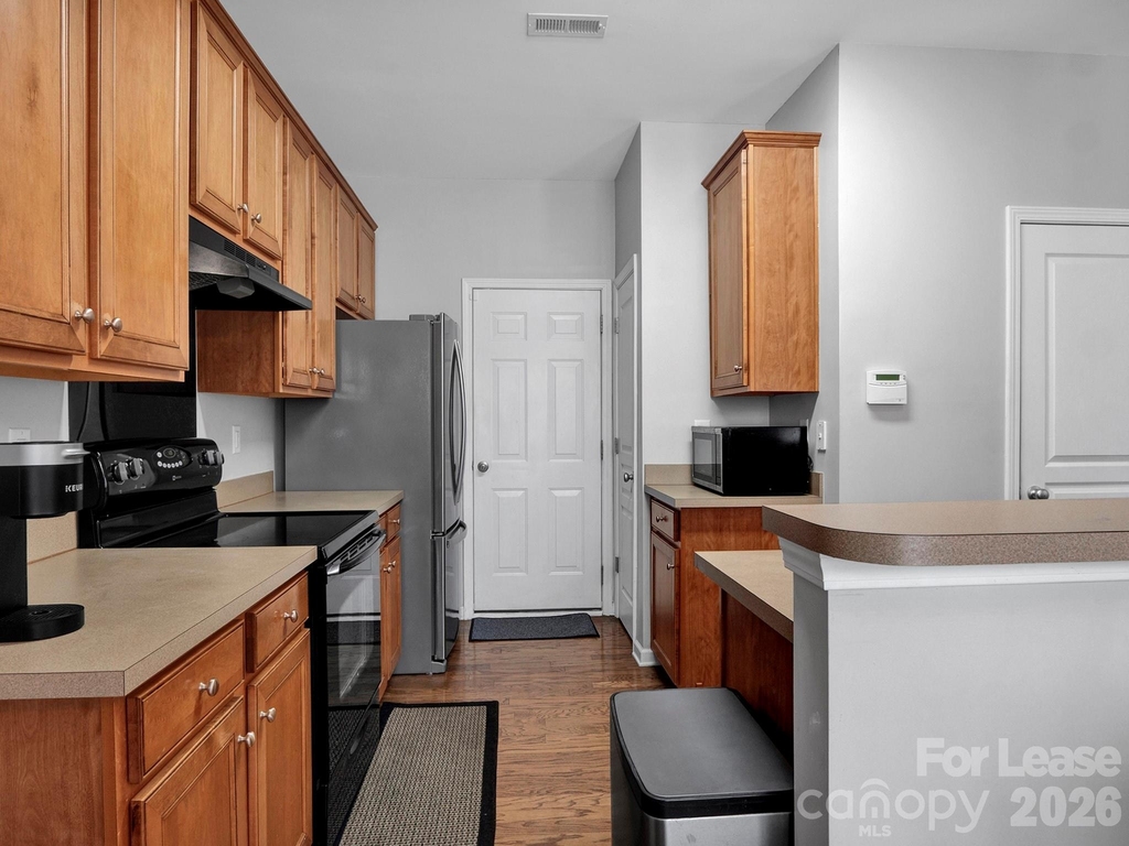 1401 Hammond Drive - Photo 13