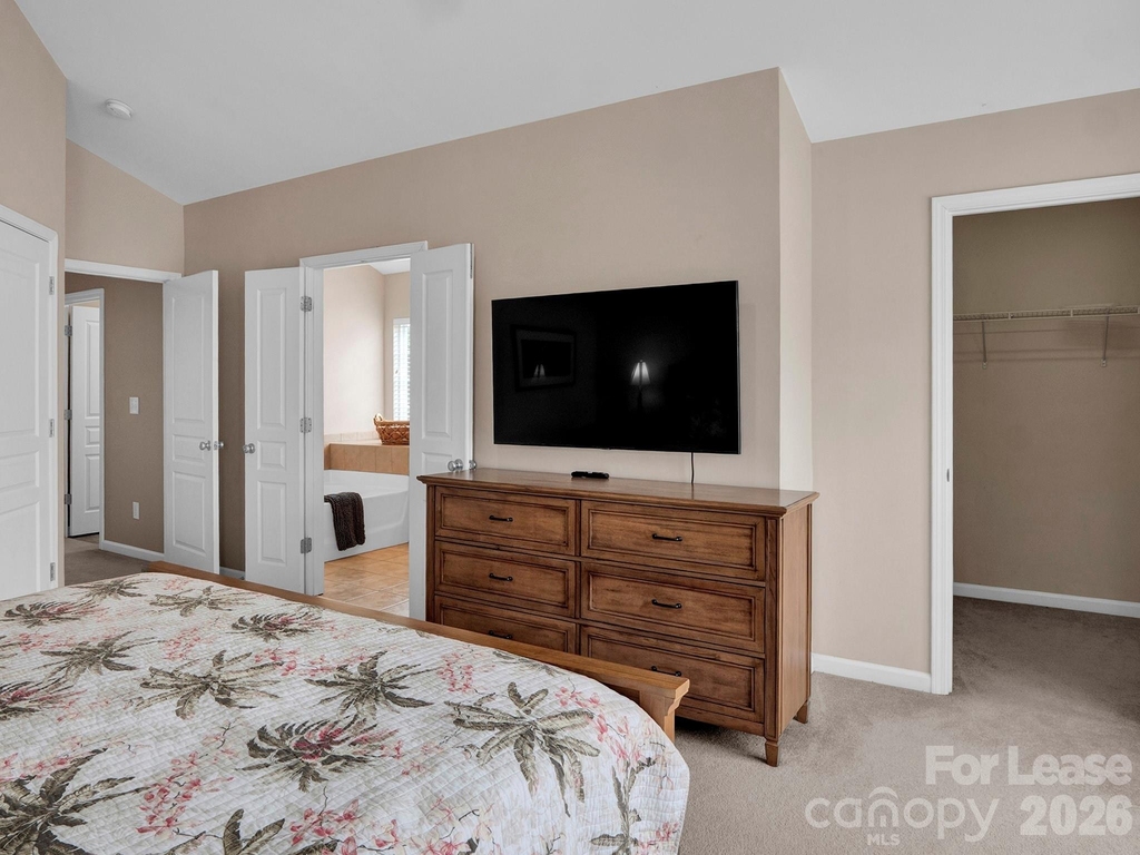 1401 Hammond Drive - Photo 22