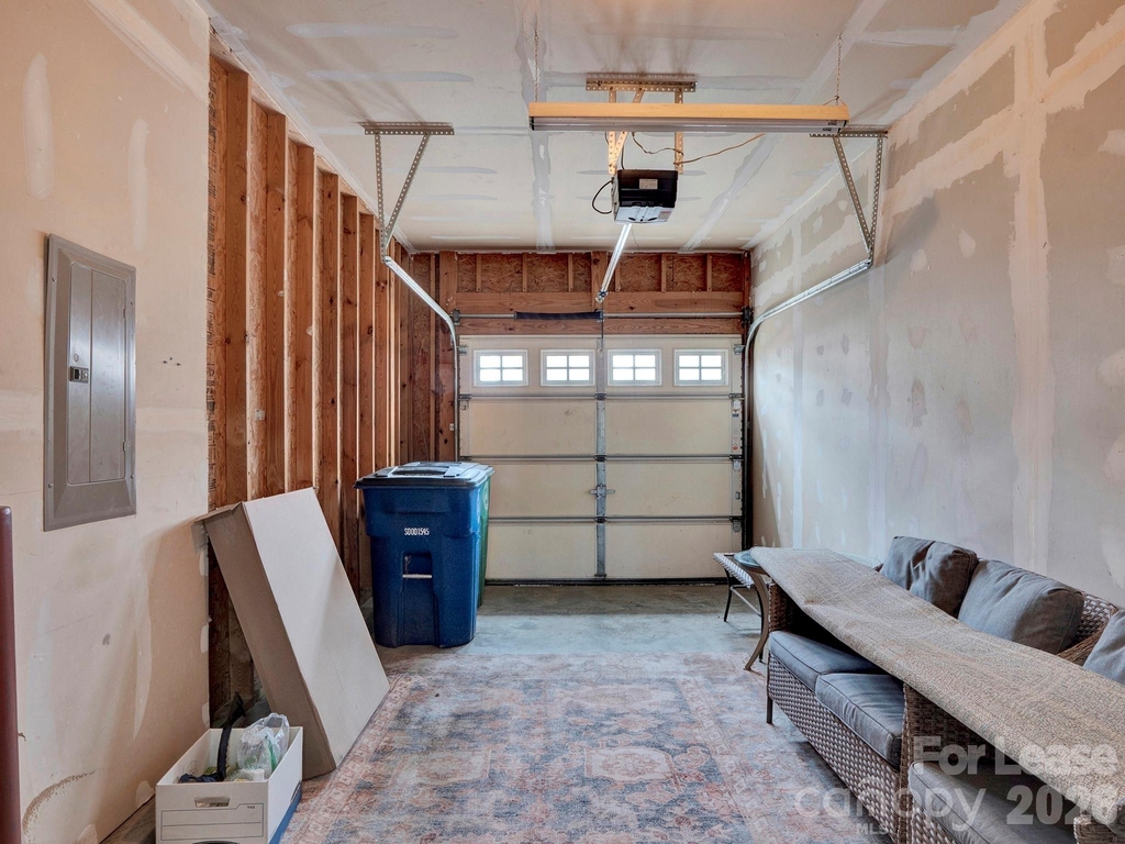 1401 Hammond Drive - Photo 17