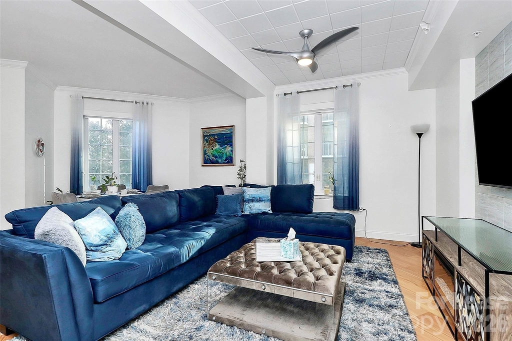 300 W 5th Street - Photo 13