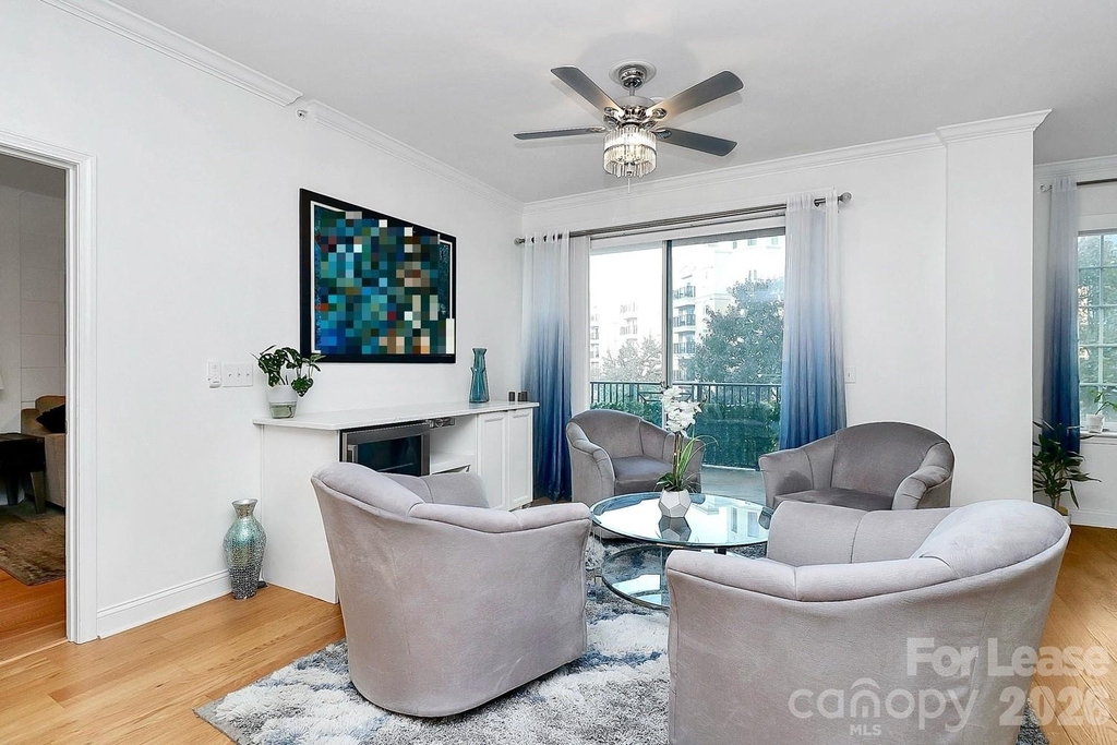 300 W 5th Street - Photo 9