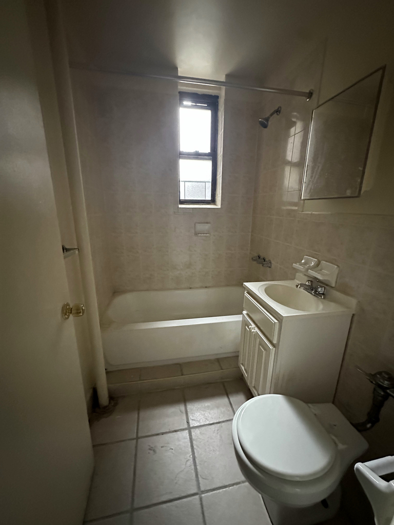 61-25 Woodside Avenue - Photo 3