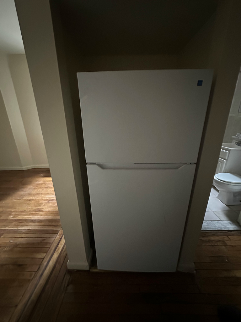 61-25 Woodside Avenue - Photo 4