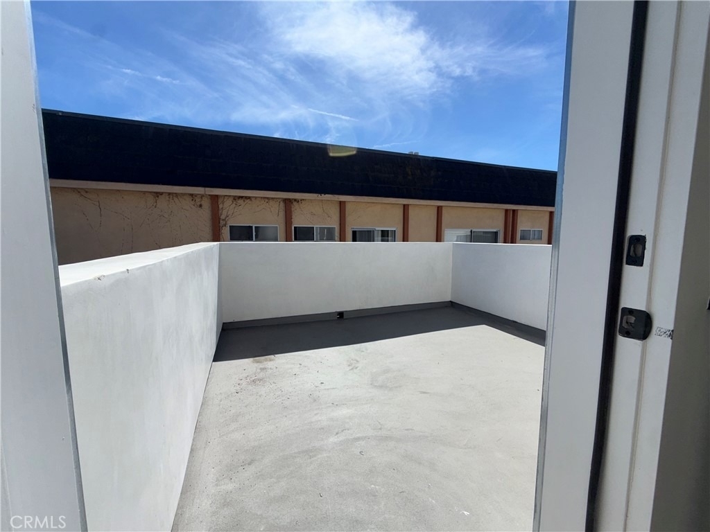 5044 Laurel Canyon Boulevard - Photo 10