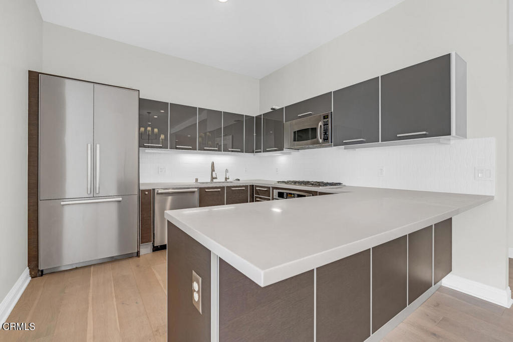 801 S Grand Avenue - Photo 27