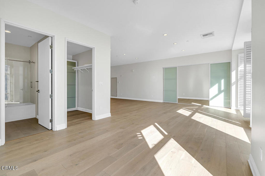 801 S Grand Avenue - Photo 36