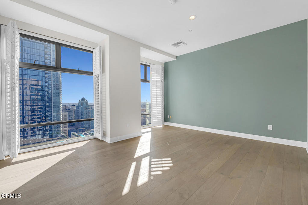 801 S Grand Avenue - Photo 35
