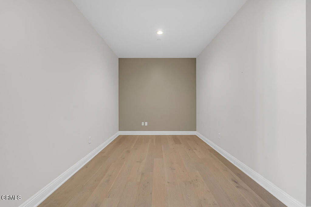 801 S Grand Avenue - Photo 47