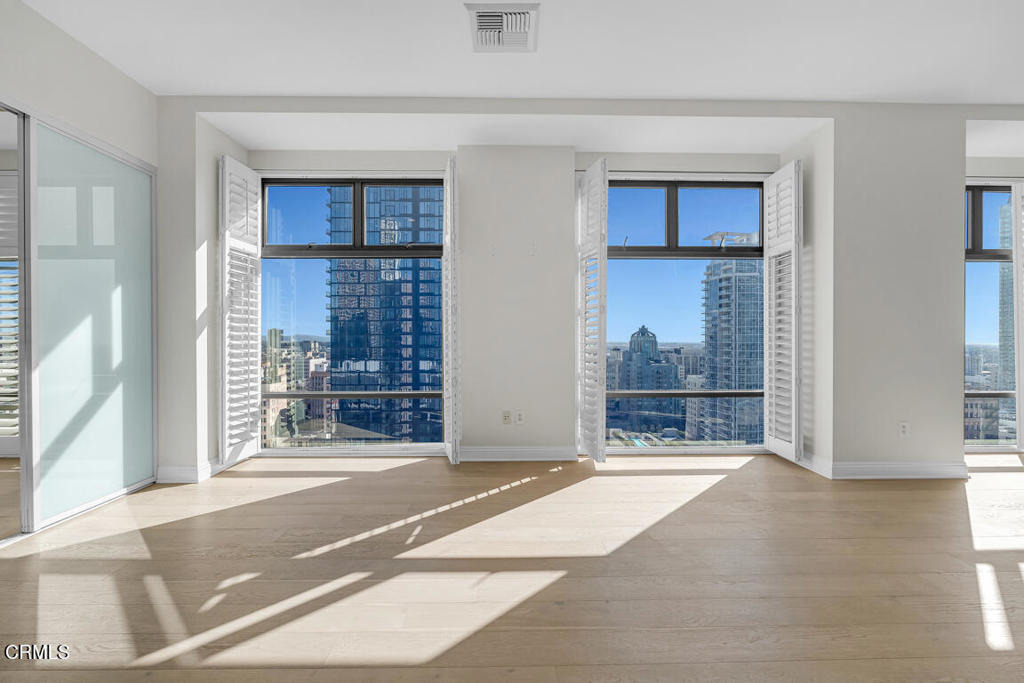 801 S Grand Avenue - Photo 33