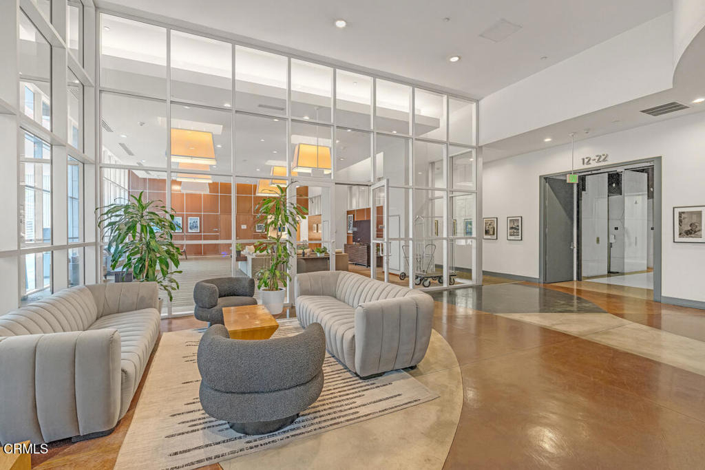801 S Grand Avenue - Photo 10