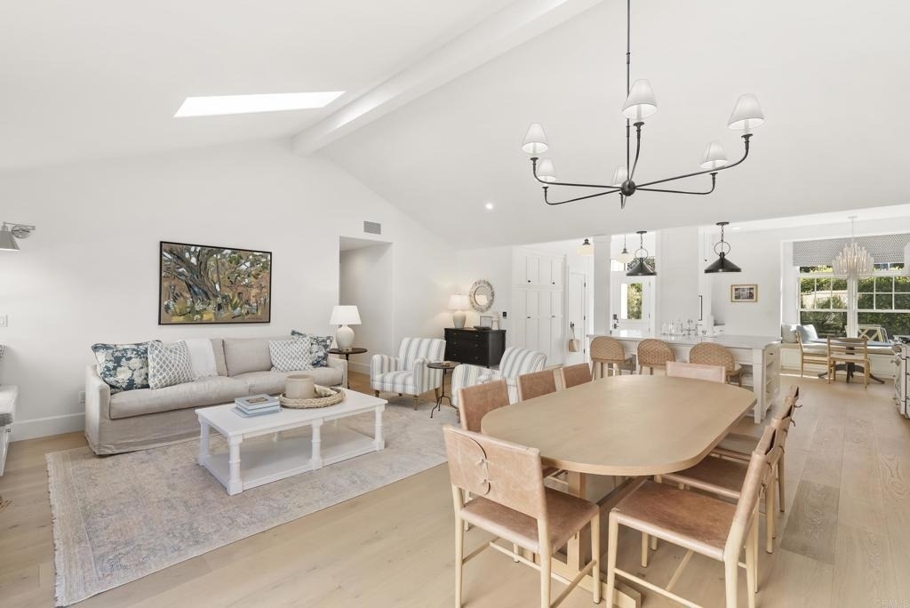210 Estrella St - Photo 9