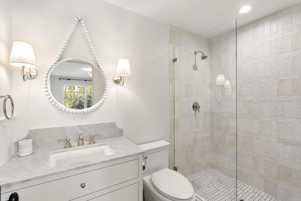 210 Estrella St - Photo 11