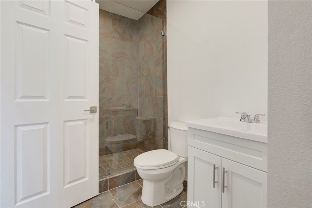 11326 Haskell Avenue - Photo 11
