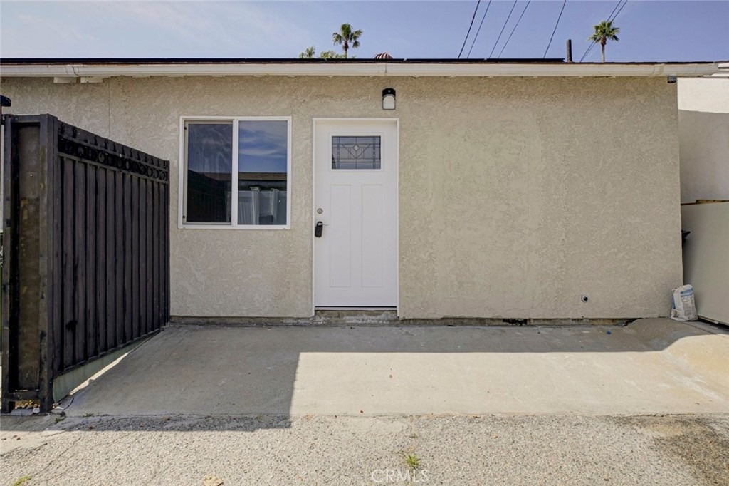 11326 Haskell Avenue - Photo 0