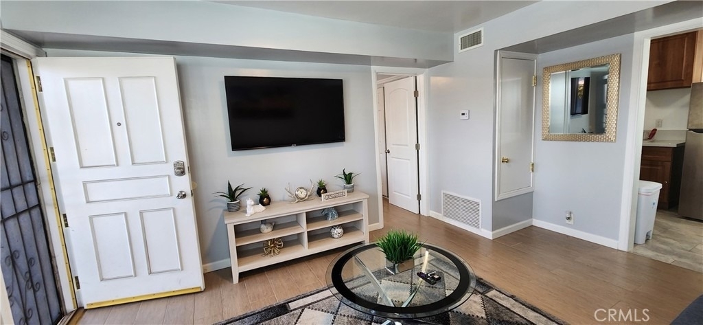 8701 Van Ness Avenue S - Photo 3