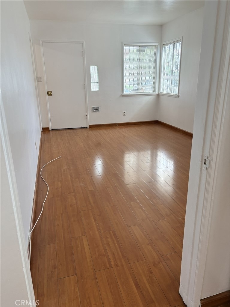 1715 W Olympic - Photo 2