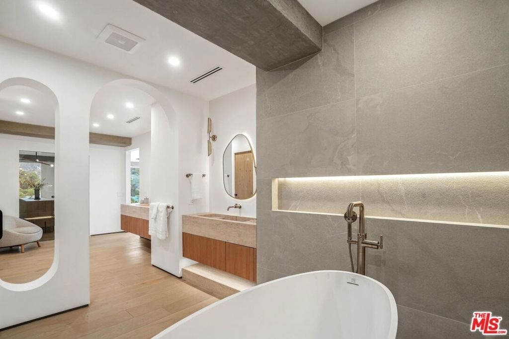 7135 Hollywood Boulevard - Photo 24
