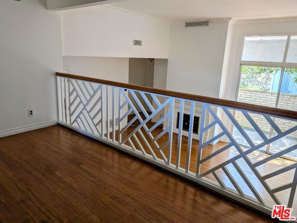 4804 La Villa Marina - Photo 1