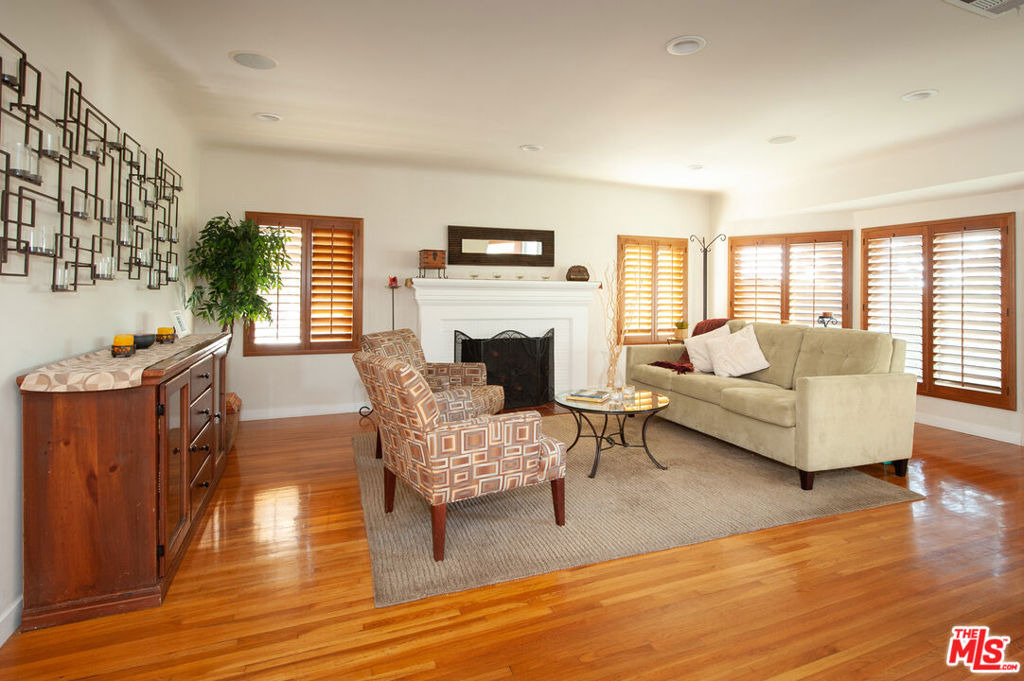 5226 College View Avenue - Photo 1