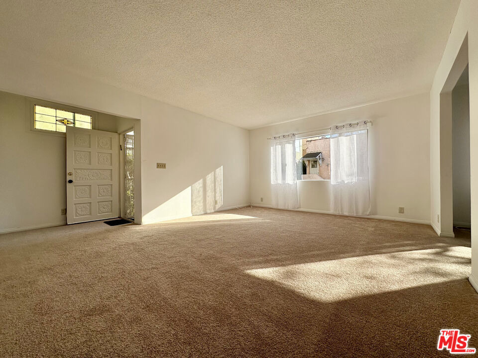 6069 1/2 Cashio Street - Photo 1
