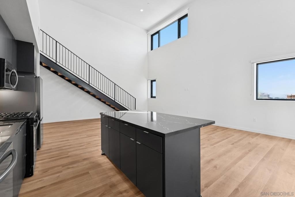 3922 Park Blvd - Photo 2