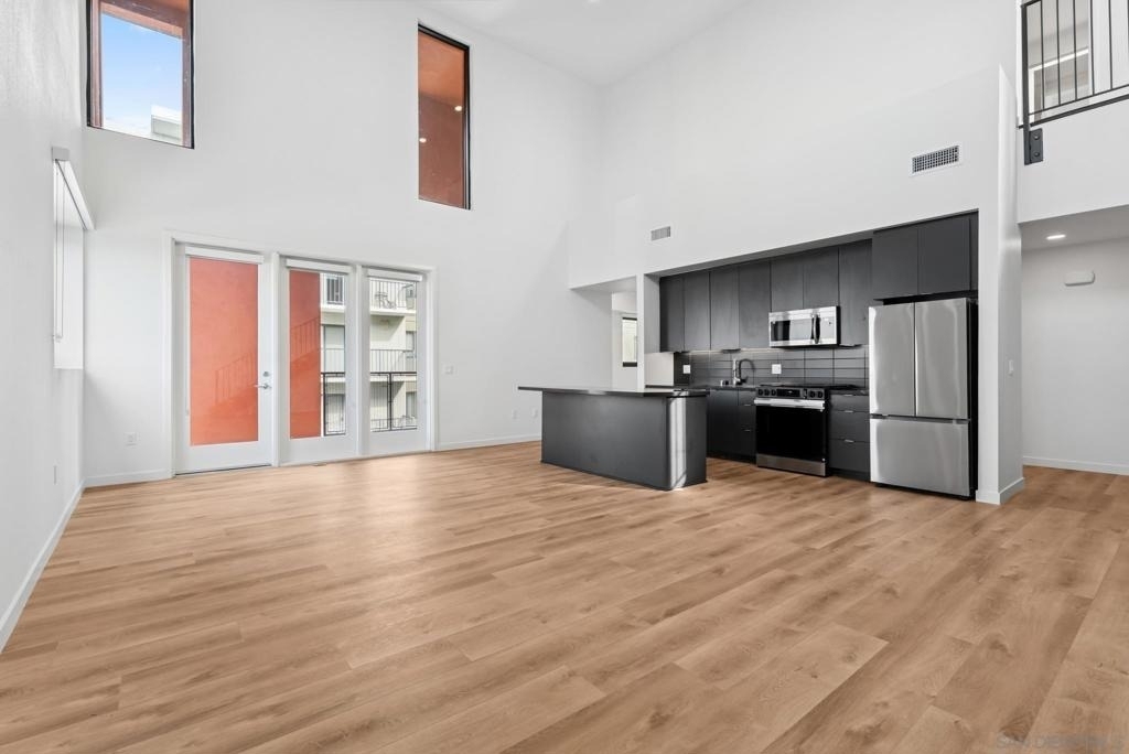 3922 Park Blvd - Photo 0