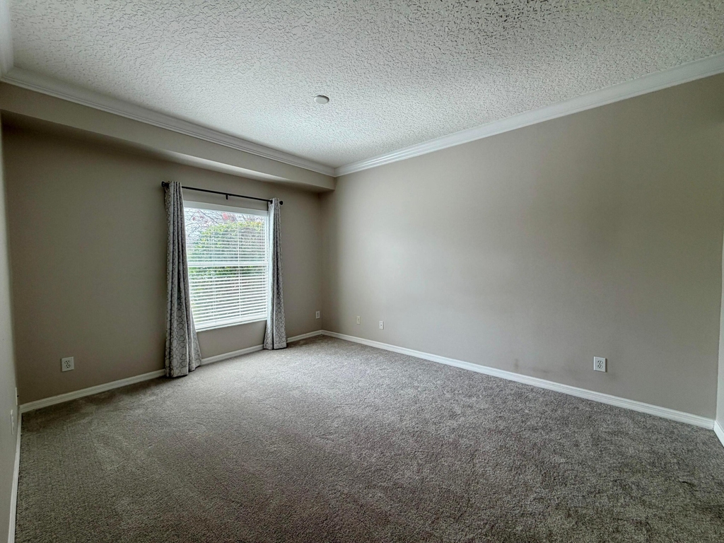 6295 33rd Manor - Photo 11
