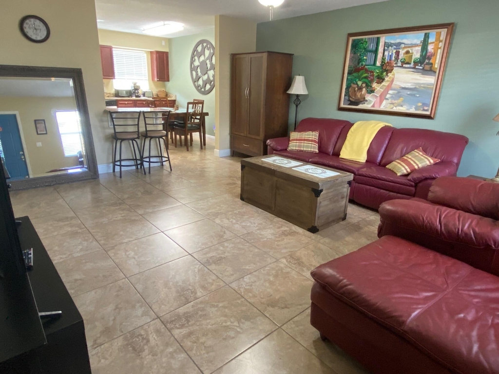 801 Hummingbird Way - Photo 0