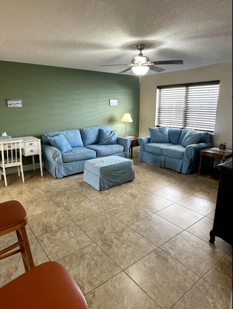 801 Hummingbird Way - Photo 1