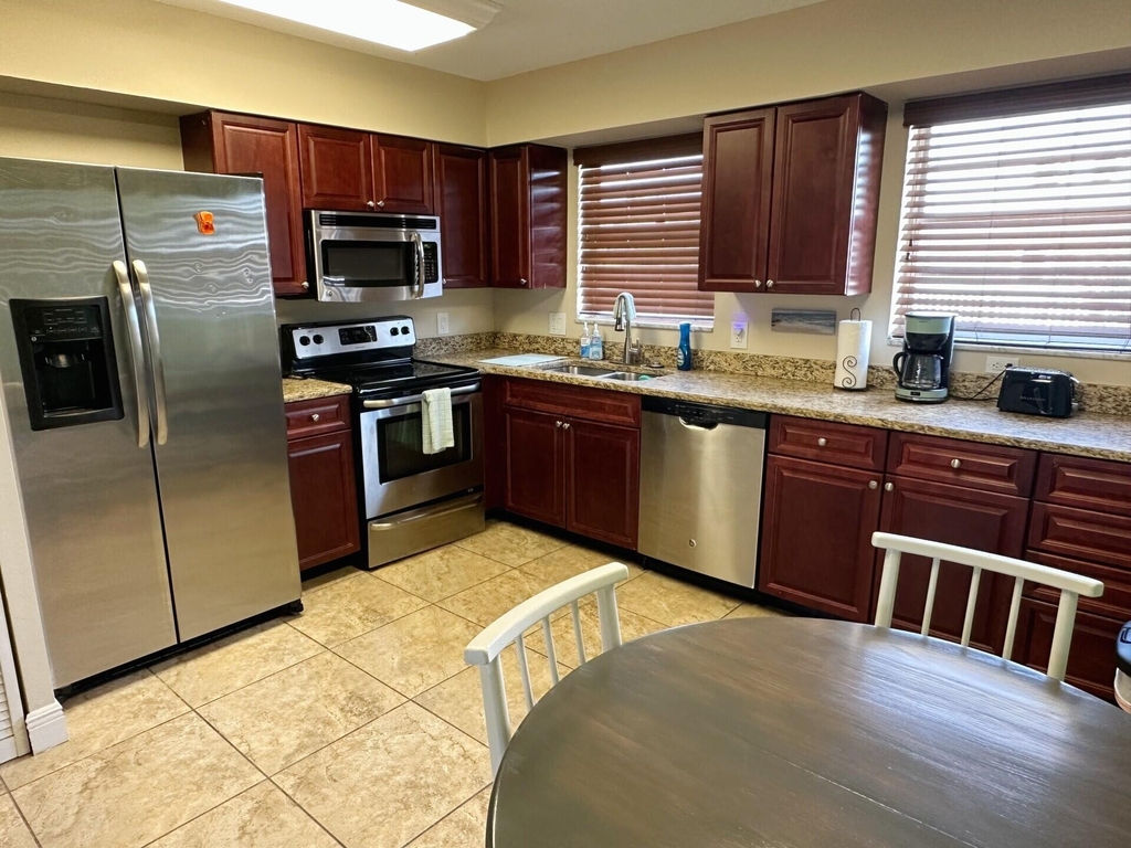 801 Hummingbird Way - Photo 4