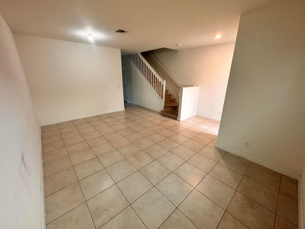 5330 Ellery Terrace - Photo 10