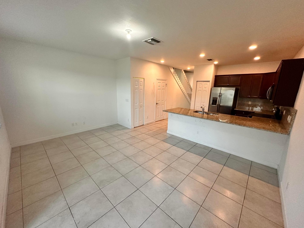 5330 Ellery Terrace - Photo 9