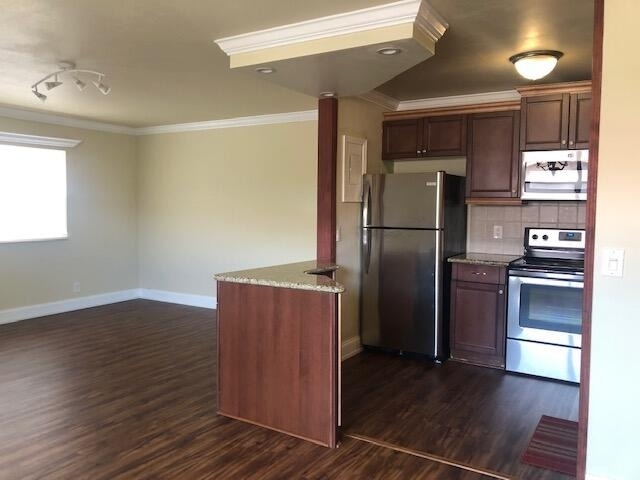 662 Saxony Trail N - Photo 22