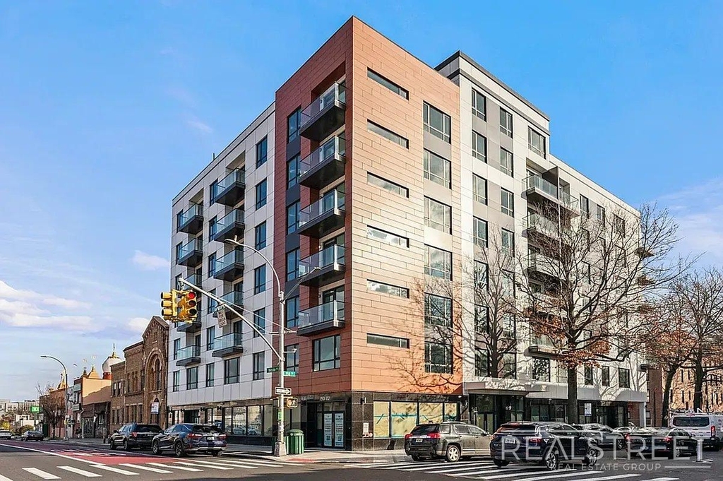 150-02 Hillside Avenue - Photo 13