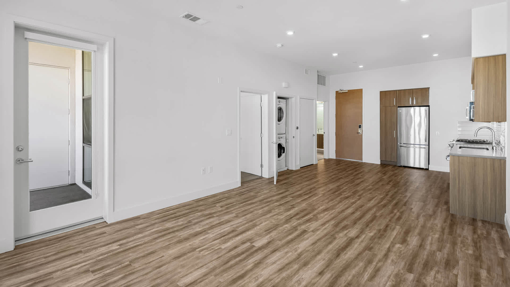 1355 El Camino Real - Photo 8
