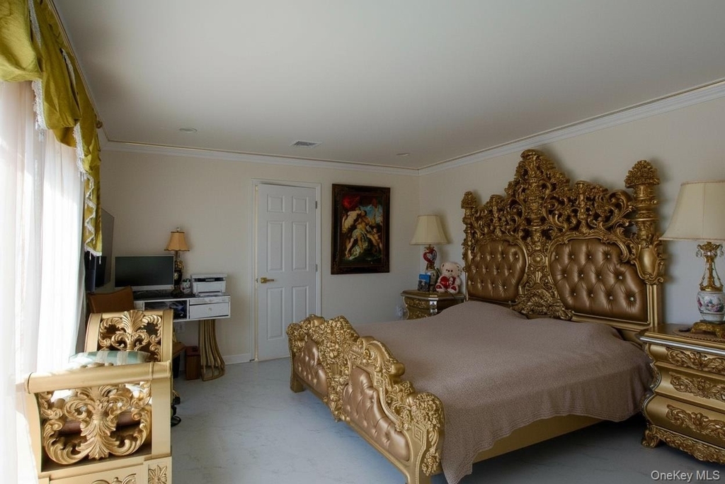 126 Trafalgar Drive - Photo 8