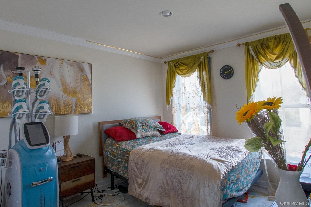 126 Trafalgar Drive - Photo 13