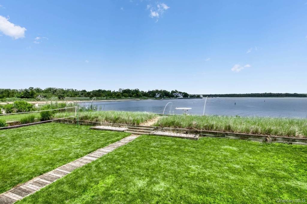 2 Bayside Avenue - Photo 1