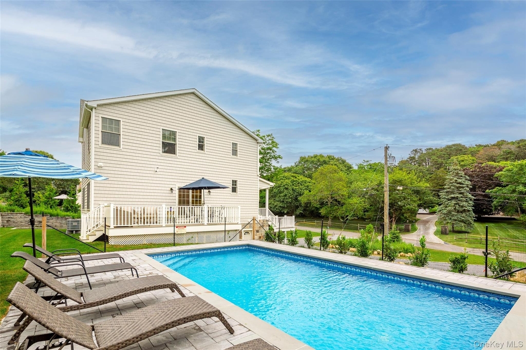 15 S Beach Road - Photo 2