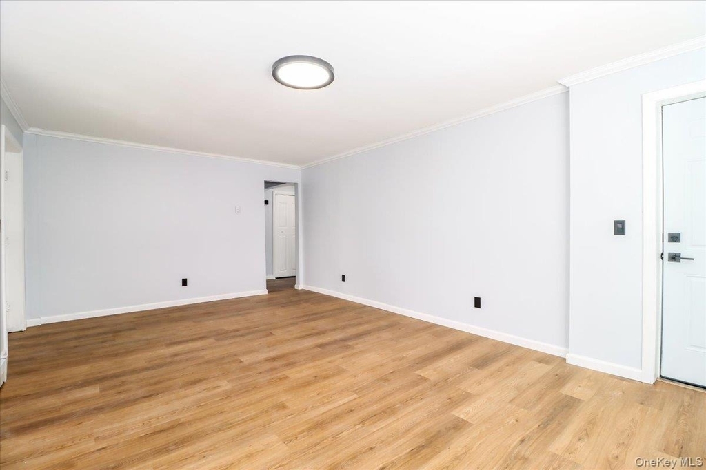615 Fox Run Lane - Photo 2
