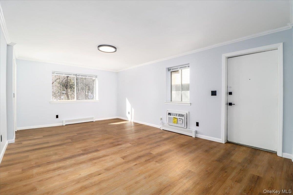 615 Fox Run Lane - Photo 3