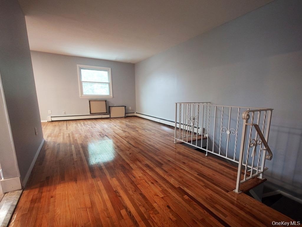 256-20 Craft Avenue - Photo 1