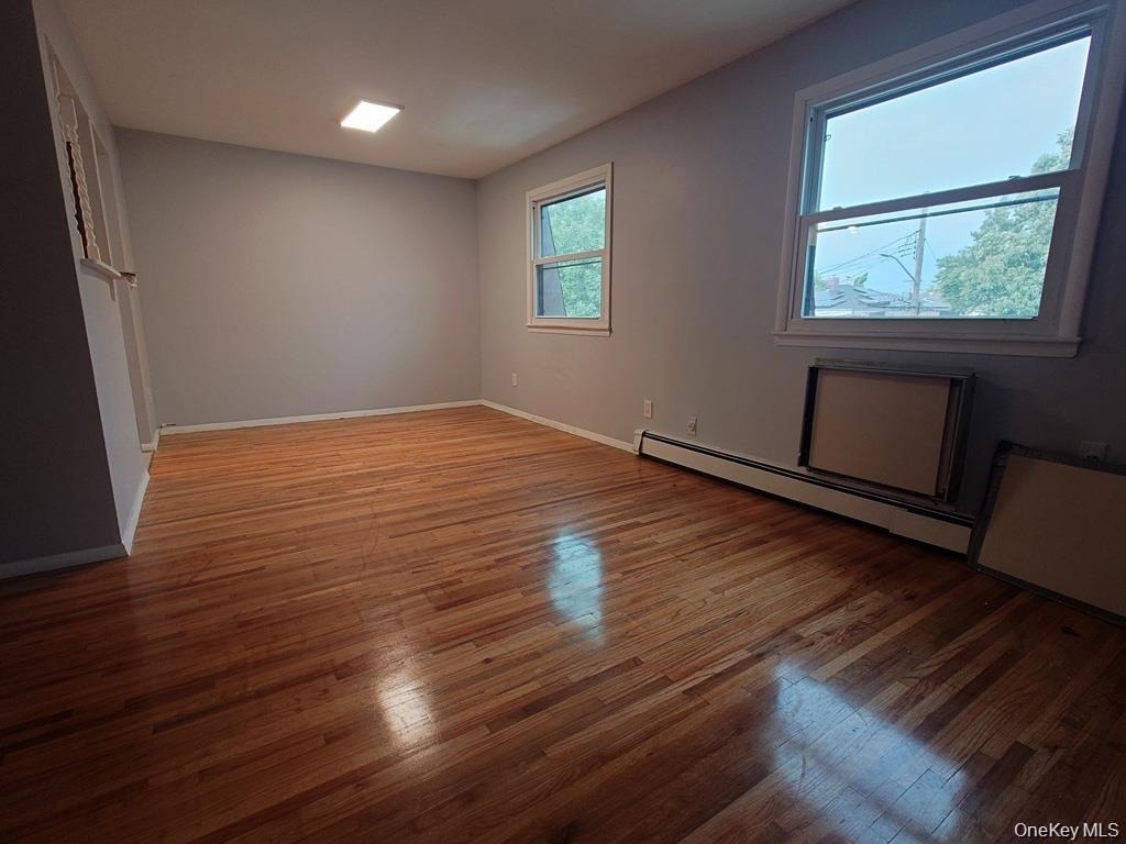 256-20 Craft Avenue - Photo 0
