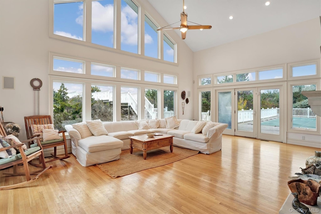 605 Dune Road - Photo 12