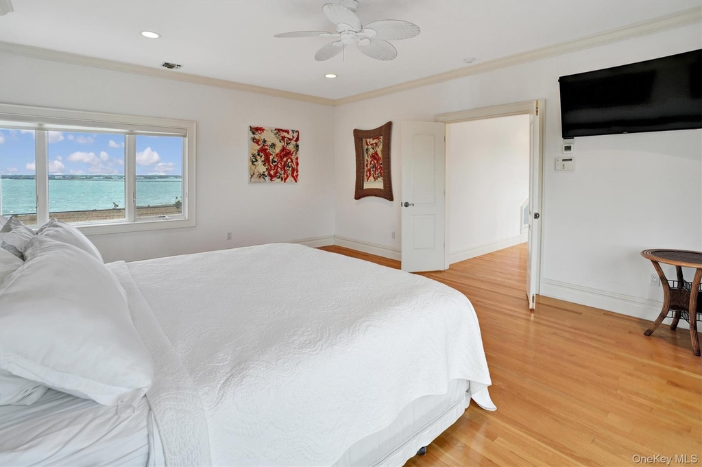 605 Dune Road - Photo 23