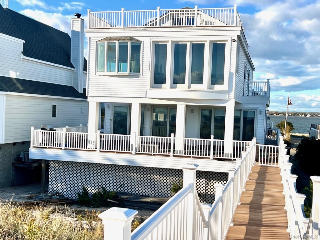 675 Dune Road - Photo 2